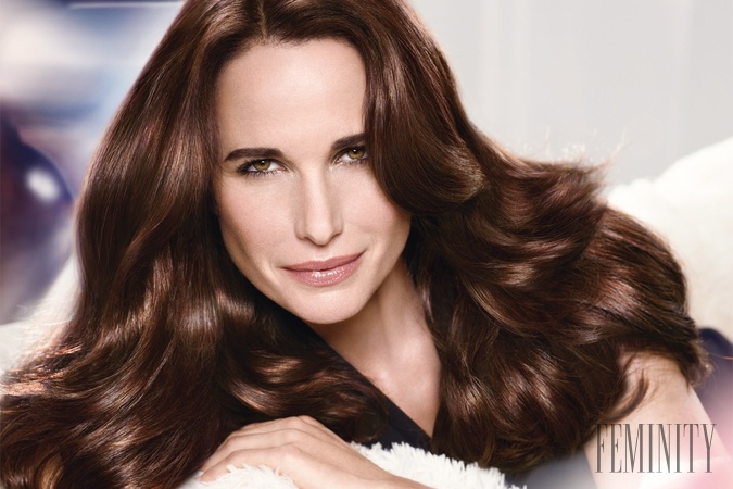 Andie MacDowell je ambasádorkou značky L’Oréal