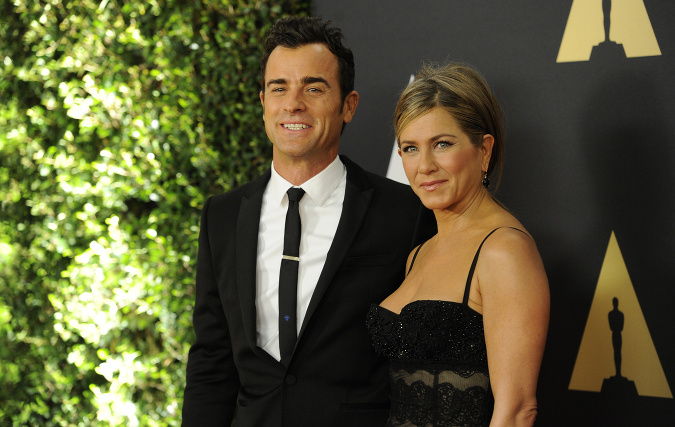 Jennifer Aniston so snúbencom Justinom Therouxom