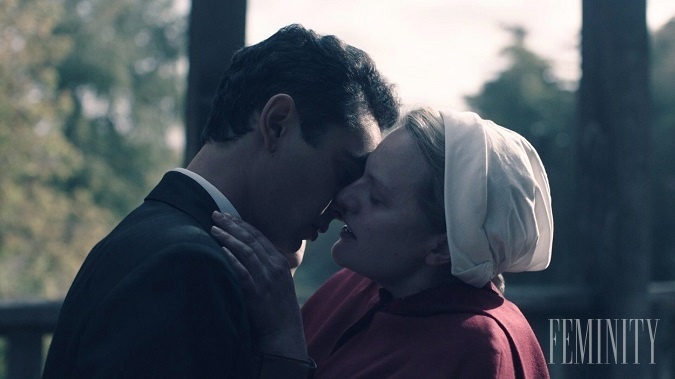 Poslednú a teda rozlúčkovú sériu seriálu Príbeh služobníčky spolu režírovala aj herečka Elisabeth Moss, hlavná hrdinka. Poslednú a teda rozlúčkovú sériu seriálu Príbeh služobníčky spolu režírovala aj herečka Elisabeth Moss, hlavná hrdinka.
