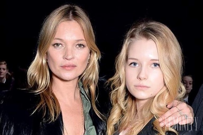 Sestry Kate Moss (vľavo) a Lottie Moss (vpravo) majú spoločného viac, ako sa na prvý pohľad zdá