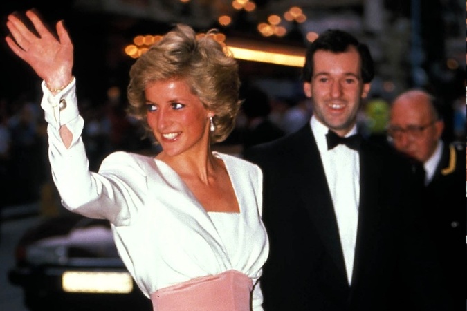 Lady Diana mala paparazzov na každom kroku