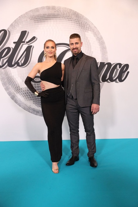 Športovec Peter Sagan s tanečnou partnerkou Eliškou Lenčešovou