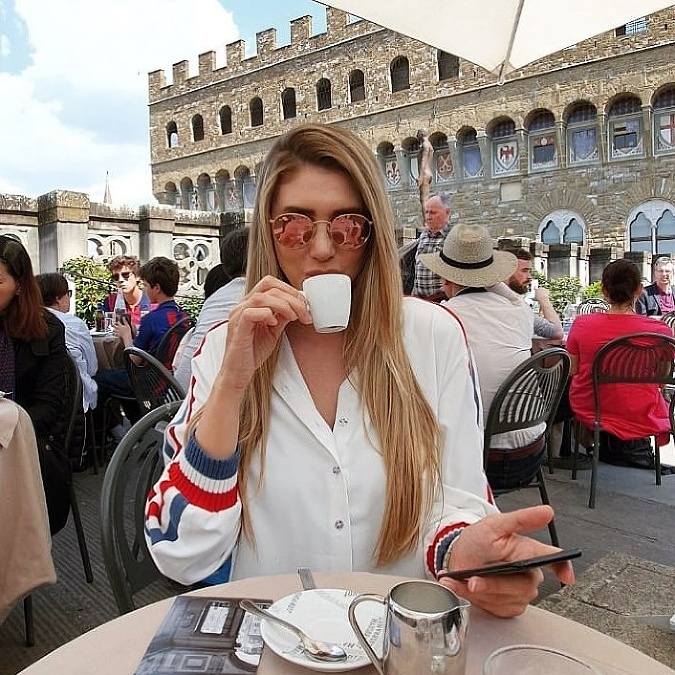 Svoje sladké ničnerobenie si vo Florencii vychutnávala i podnikateľka Ivana Kičikoleva