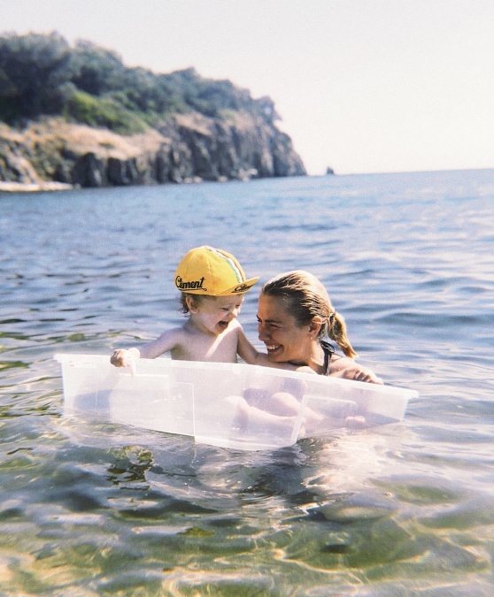 Baša Števulová si úlohu mamy naozaj užíva