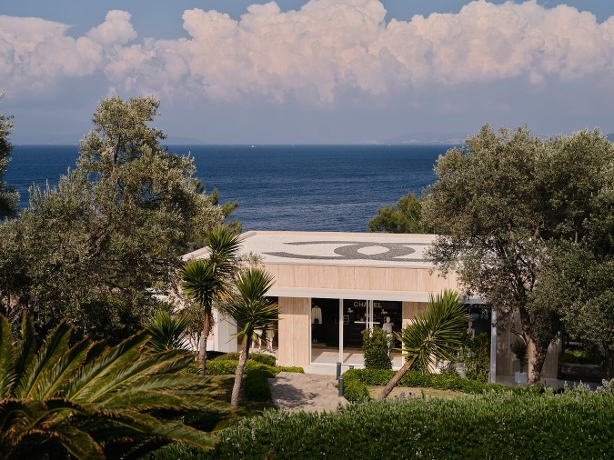 CHANEL, MANDARIN ORIENTAL HOTEL BODRUM Cennet Koyu, Çomça Mevkii, 314 Sokak No. 10, Göltürkbükü Mahallesi 48400 Bodrum