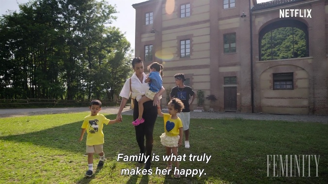 Netflix prichádza s reality show I am Georgina, v ktorej futbalistova partnerka Georgina ukazuje, aký je život po boku futbalovej hviezdy Netflix prichádza s reality show I am Georgina, v ktorej futbalistova partnerka Georgina ukazuje, aký je život po boku futbalovej hviezdy