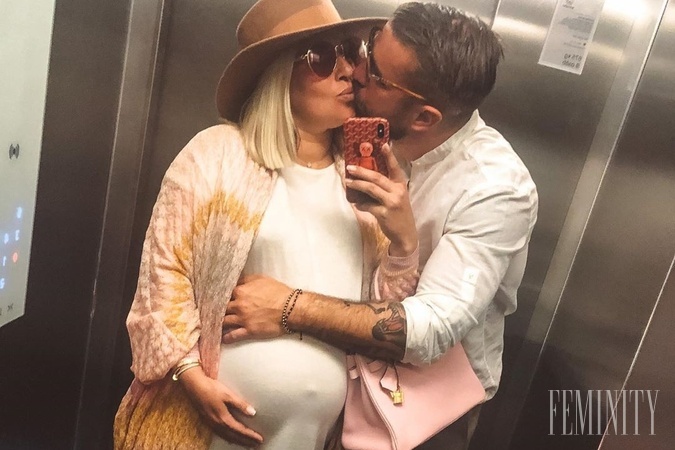 Dominika Navara Cibulková so svojím manželom Michalom tesne pred pôrodom
