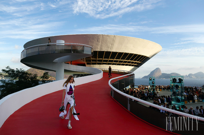 Brazílsky idealizmus a Rio de Janeiro sa stak východiskom tohtoročnej módnej show