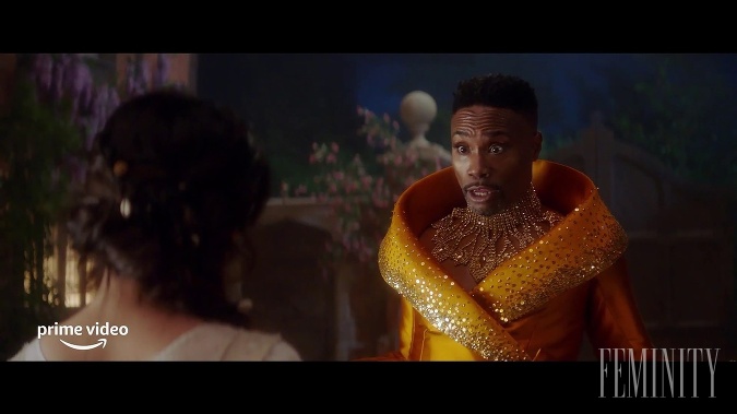 Billy Porter si zahrá zase Popoluškinho krstného rodiča, ktorý nad ňou drží ochrannú ruku. 