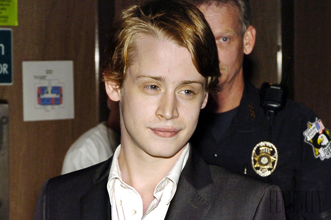 Macaulay Culkin známy z filmu Sám doma