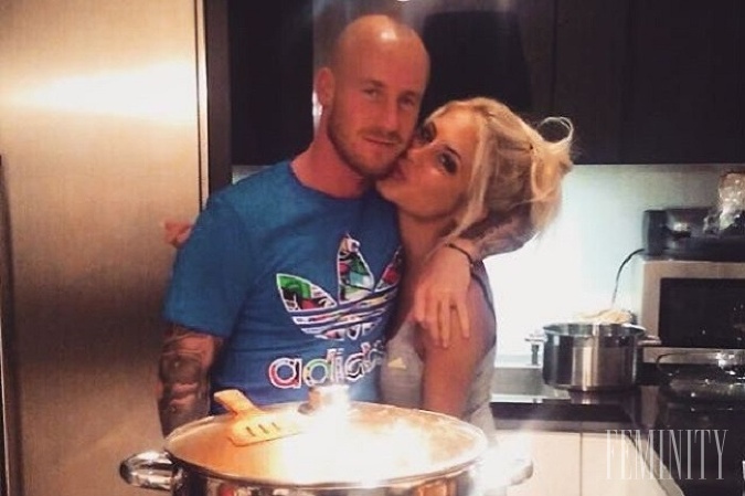 Stoch mieri do chomúta! Túto krásku požiadal o ruku