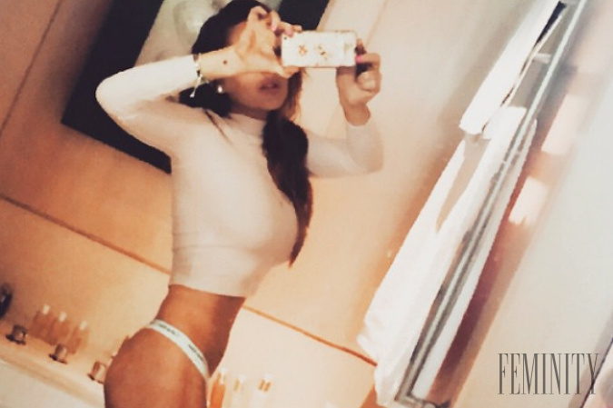 Lindsay Lohan najnovšie prekvapila fanúšikov vyretušovanou fotografiou zo súkromia