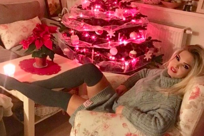 Lucia Barmošová v roztomilých nadkolienkach: Toto sa skrýva za jej tip-top postavou, vďaka čomu môže aj maškrtiť