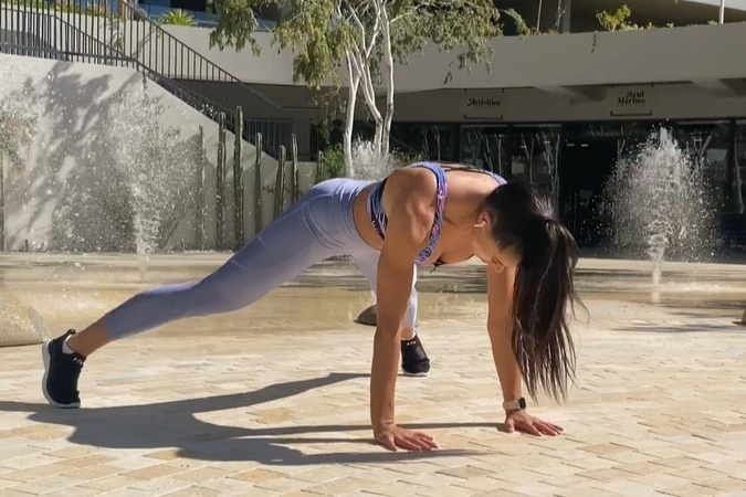 Kelsey Wells prišla s vlastným popôrodným tréningovým plánom, vďaka ktorému sa stala uznávanou osobnou trénerkou vo svete fitnes