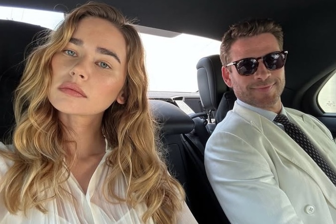 Herec Liam Hemsworth a Gabriella Brooks prvýkrát zverejnili svoj románik ešte v roku 2021.