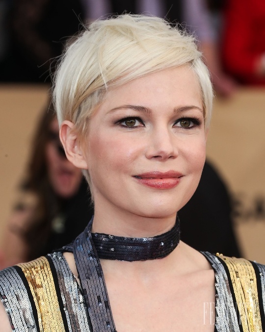 Herečka Michelle Williams je stelesnením pôvabu