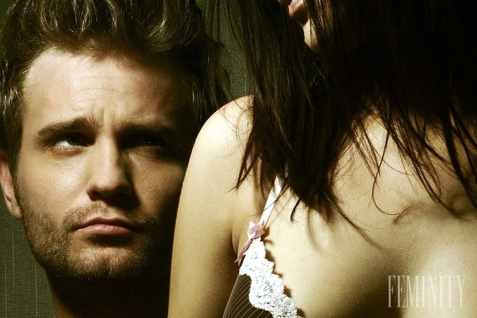 Mužská sexualita a nevera je do istej miery naznačená v hviezdach