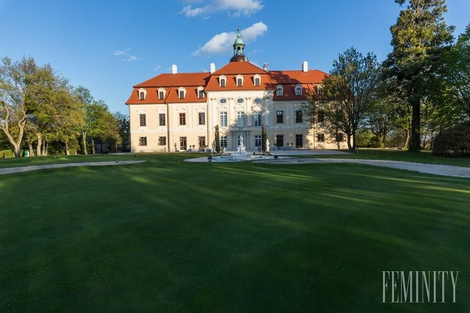 Kaštieľ je výnimočný aj svojím golfovým ihriskom Black River