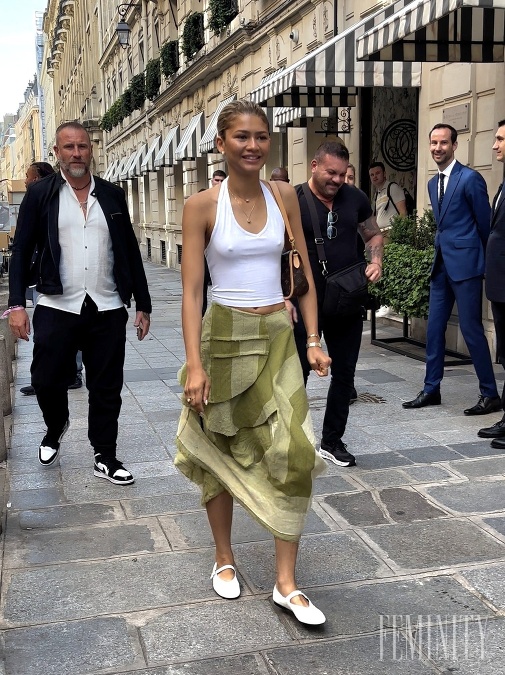 Zendaya vzbudila v Paríži pozitívne ohlasy a fanúšikov si užívala