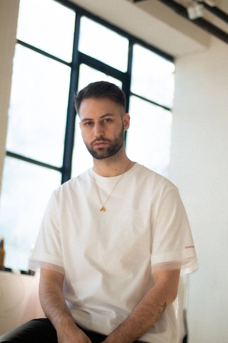Alex Lindov, módny stylista