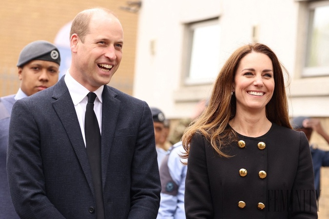 Všetci poznáme Williama ako princa a vojvodu z Cambridge. Jeho manželka Kate Middleton, sa však stala len vojvodkyňou.