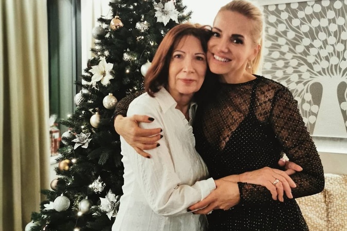 Speváčka Dara Rolins počas Vianoc s najdôležitejšou ženou svojho života, so svojou mamou