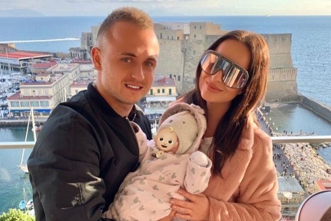 V súčasnosti ostáva Daniela Nízlová naďalej s partnerom a malou dcérkou, Lindou, v Taliansku kvôli karanténe