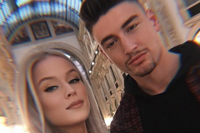 Nielen z ich zásnubnej fotografie, ale aj z ich ďalších na sociálnych sieťach srší skutočne vzájomné porozumenie a láska