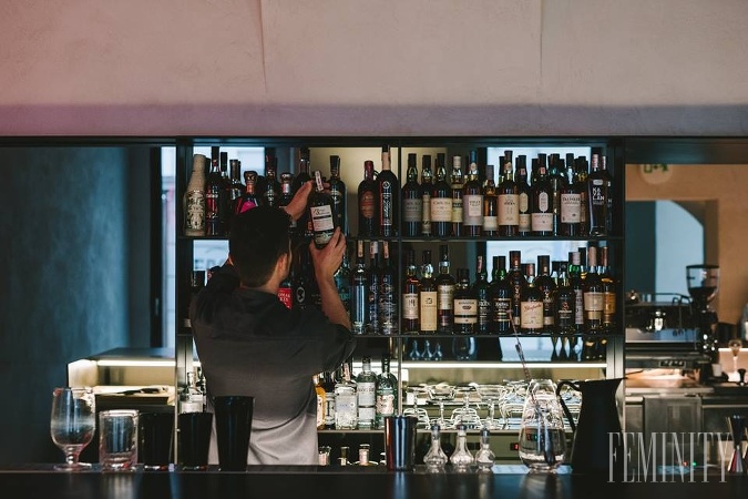 Zažite neopakovateľnú atmosféru v bare FACH, v ktorom vám namiešajú jedinečné drinky podľa vašej chuti