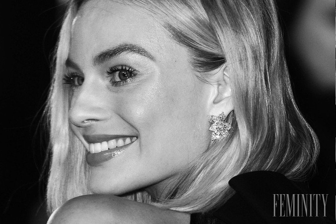 Herečka Margot Robbie miluje ležérny štýl. Aj preto si čas na opätkoch dokáže zjednodušiť ľahkým trikom