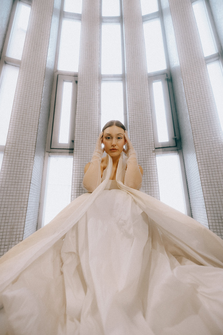 Modelky: Agáta P, Eliška P, MUAH: Kateřina Lacová, Vlasové doplnky: Lucia Stofej Bridal, Lokácia: Kácečko Bratislava Modelky: Agáta P, Eliška P, MUAH: Kateřina Lacová, Vlasové doplnky: Lucia Stofej Bridal, Lokácia: Kácečko Bratislava