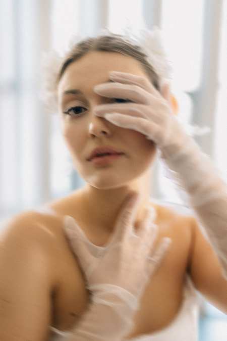 Modelky: Agáta P, Eliška P, MUAH: Kateřina Lacová, Vlasové doplnky: Lucia Stofej Bridal, Lokácia: Kácečko Bratislava