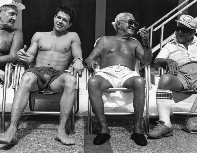 Legendárny americký fotograf BRUCE WEBER predstaví už o mesiac v Prahe ucelenú výstavu svojich ikonických fotografií