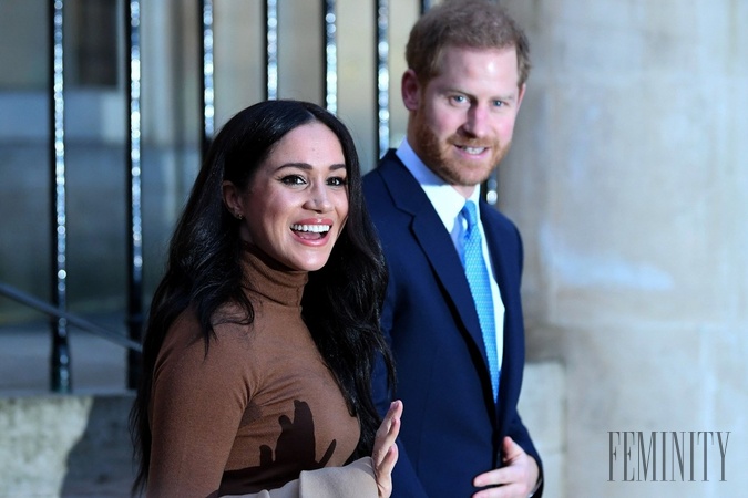 Odchod princa Harryho a jeho manželky Meghan Markle z kráľovskej rodiny a z Británie vôbec, vyvolal napäté vzťahy.
